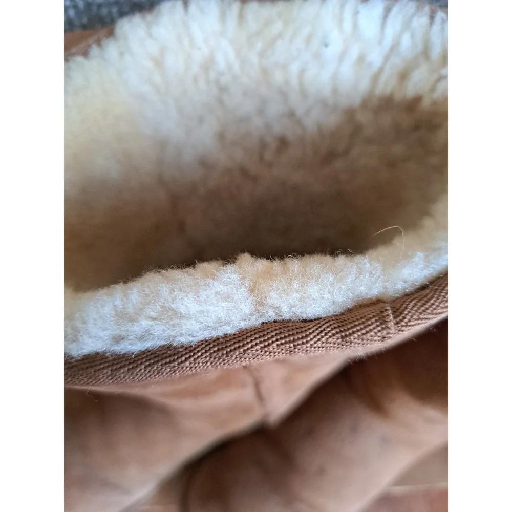 UGG Australia Women's Tan Suede Shearing Winter Snow Boots Mid-calf 8